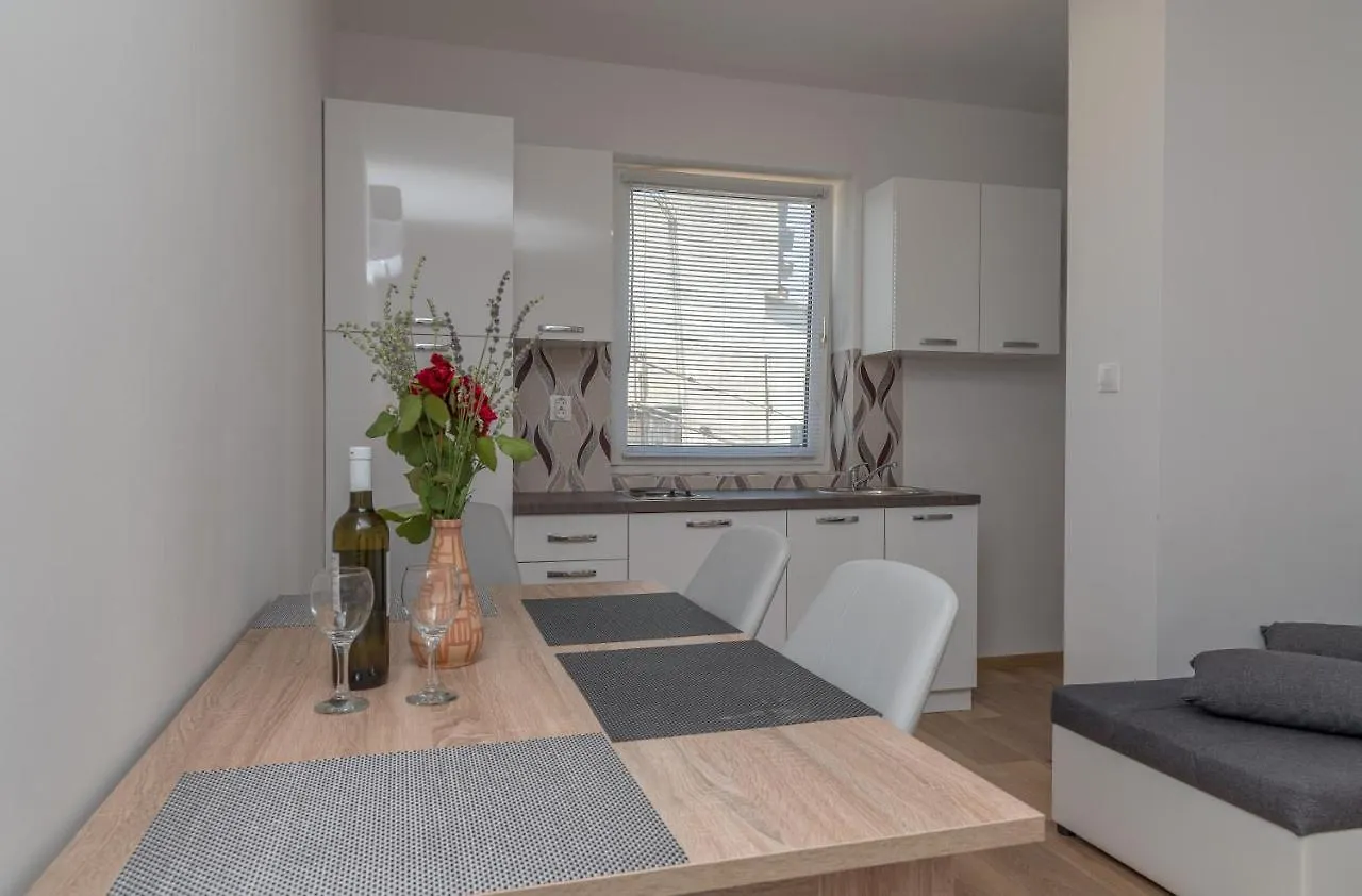 Apartmani Krzak Nin 0*,