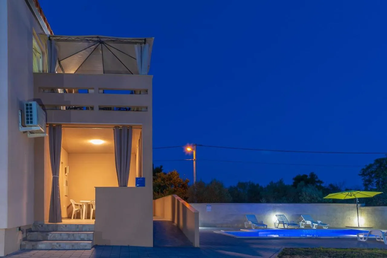 Apartmani Krzak Nin Croatia