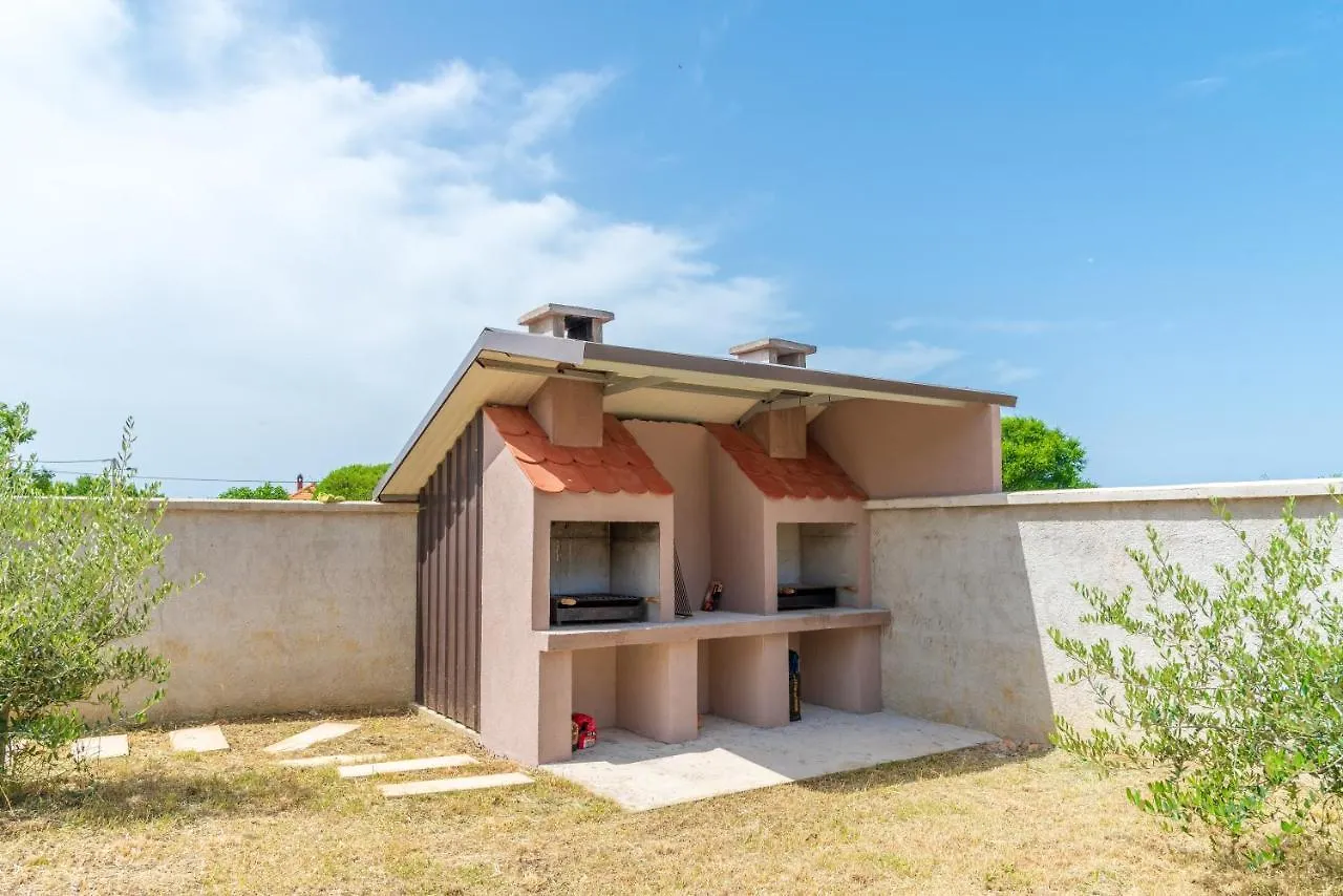 Apartment Apartmani Krzak Nin Croatia